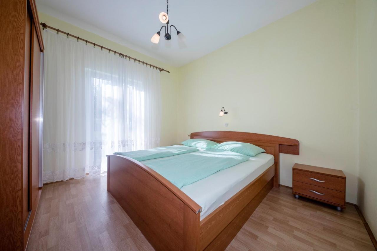 Apartments By The Sea Supetarska Draga - Donja, Rab - 11769 Exterior photo